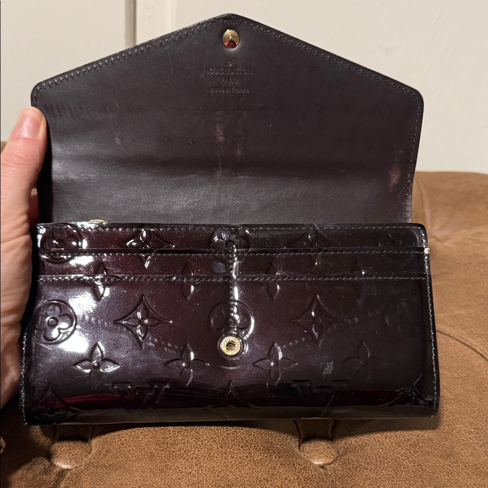 Louis Vuitton Vernis Aubergine wallet 💜💜 - Picture 3 of 12